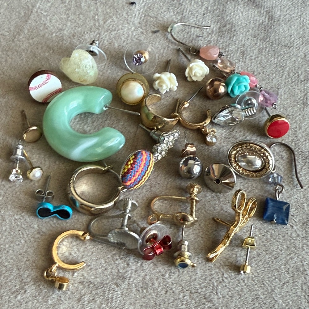 Assorted Women's Jewelry
